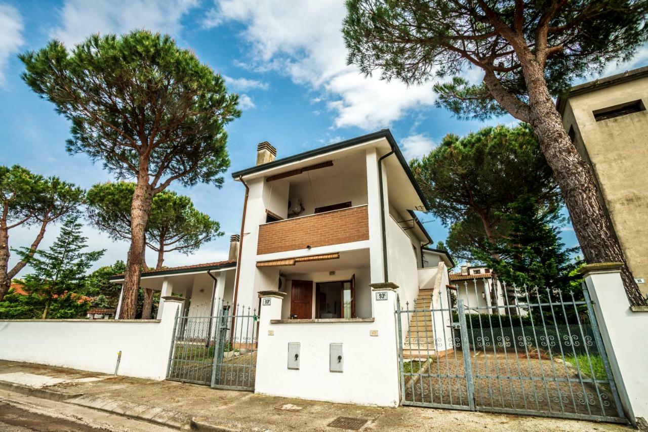 Agenzia Vear - Lido Di Volano Buitenkant foto