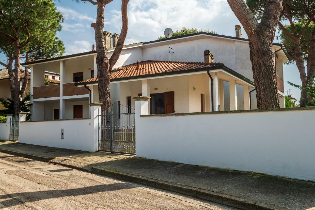 Agenzia Vear - Lido Di Volano Buitenkant foto
